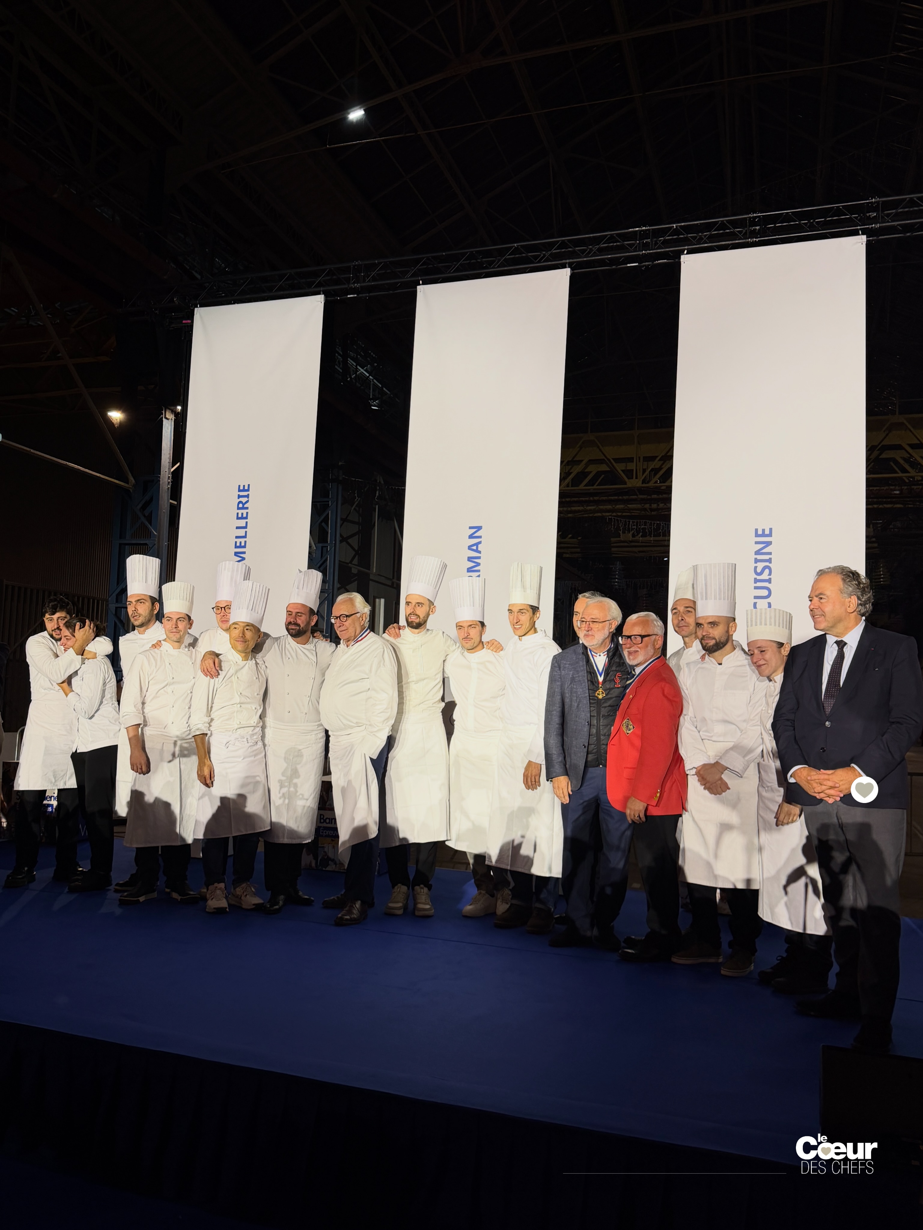 2+1+2+13 : 18 nouveaux Meilleurs Ouvriers de France, sur les 4 classes de cette 28ème édition. Deux en sommellerie, un barman, deux Maître(sse) d’hôtel, et treize cuisiniers/cuisinières. 
.
Classe Sommellerie :
Emmanuel Cadieu
Edmond Gasser
.
Classe barman :
Lucas Gacitua
.
Classe Maître(sse) d’Hôtel, du service et des arts de la table :
Pauline Gachet
Anthony Tirone

Classe Cuisine :
Noël Berard 
David Charrier
Alexis Decoret
Matthieu Derible 
Marie Gricourt
Rudy Langlais
Paul Marcon
Margaux Moisiere 
Ludovic Nardozza
Loïc Renaud
Yoshitaka Takayanagi
Kevin Vaubourg
Samuel Victori
.
#lecoeurdeschefs #mof #meilleursouvriersdefrance #lille